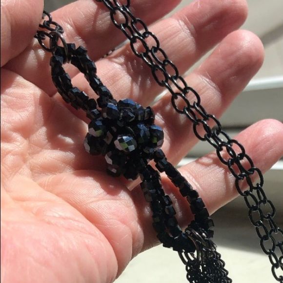black chain with dark blue faceted beads and black tassel - Picture 3 of 7